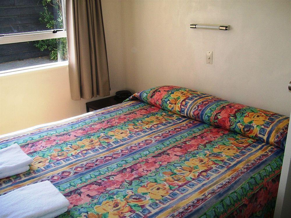 Cedar Court Motel ネーピア エクステリア 写真