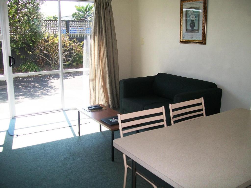 Cedar Court Motel ネーピア エクステリア 写真