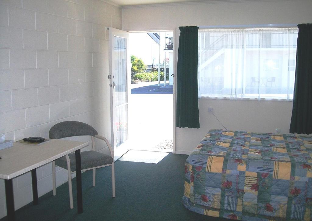 Cedar Court Motel ネーピア エクステリア 写真