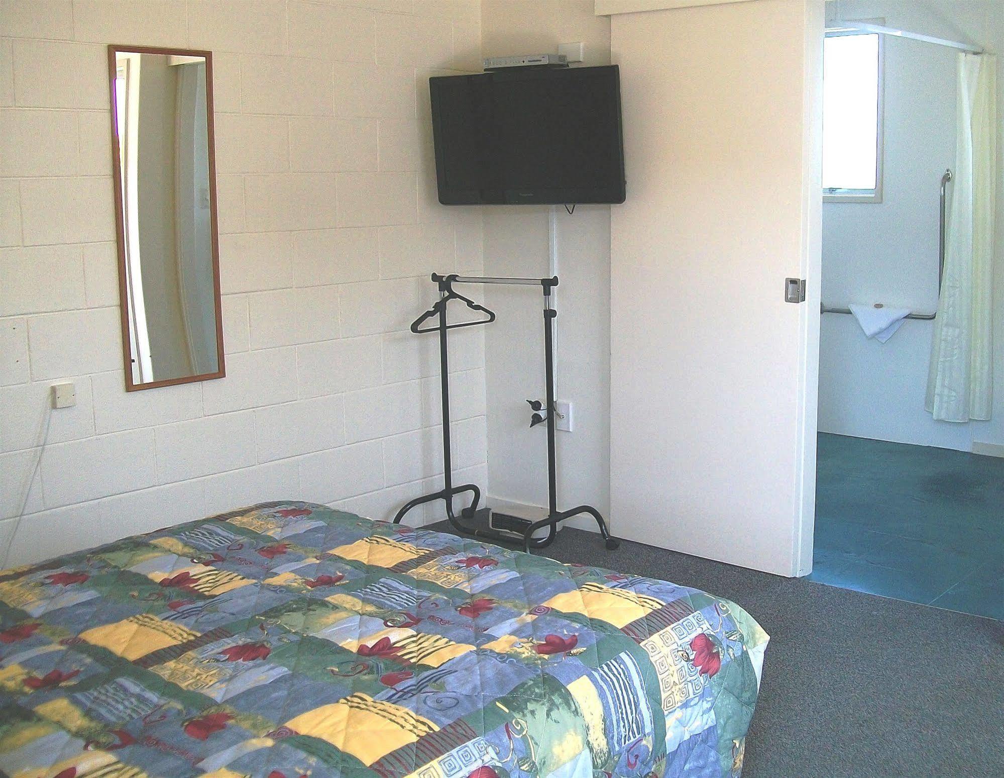 Cedar Court Motel ネーピア エクステリア 写真